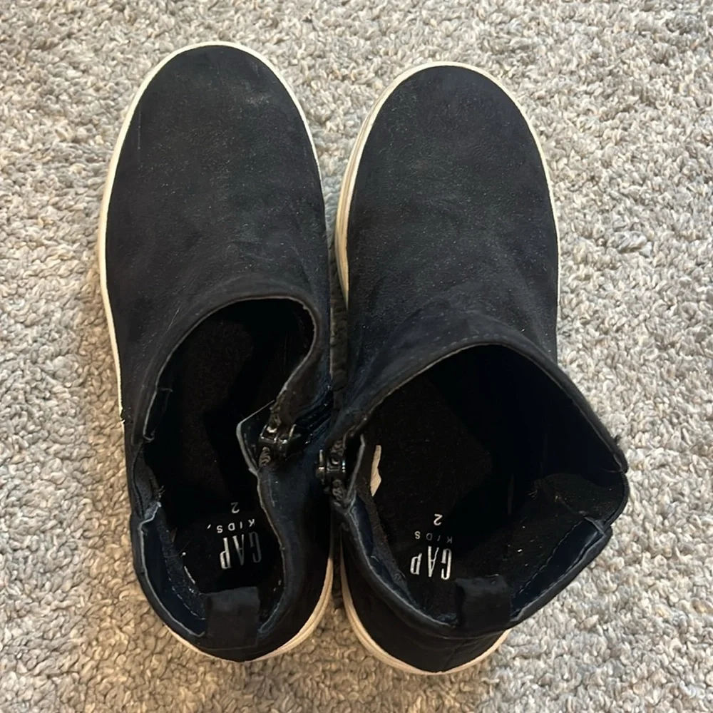 GAP sneaker booties